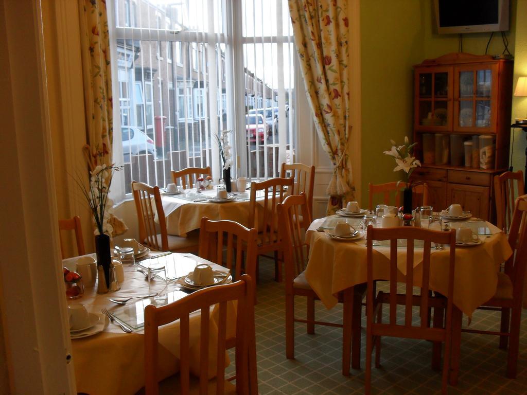 Roker View Guest House Sunderland  Esterno foto